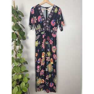 Urban Romantics Dark Floral Maxi Dress 70s Hippie Colorful Boho Fairy V-Neck‎